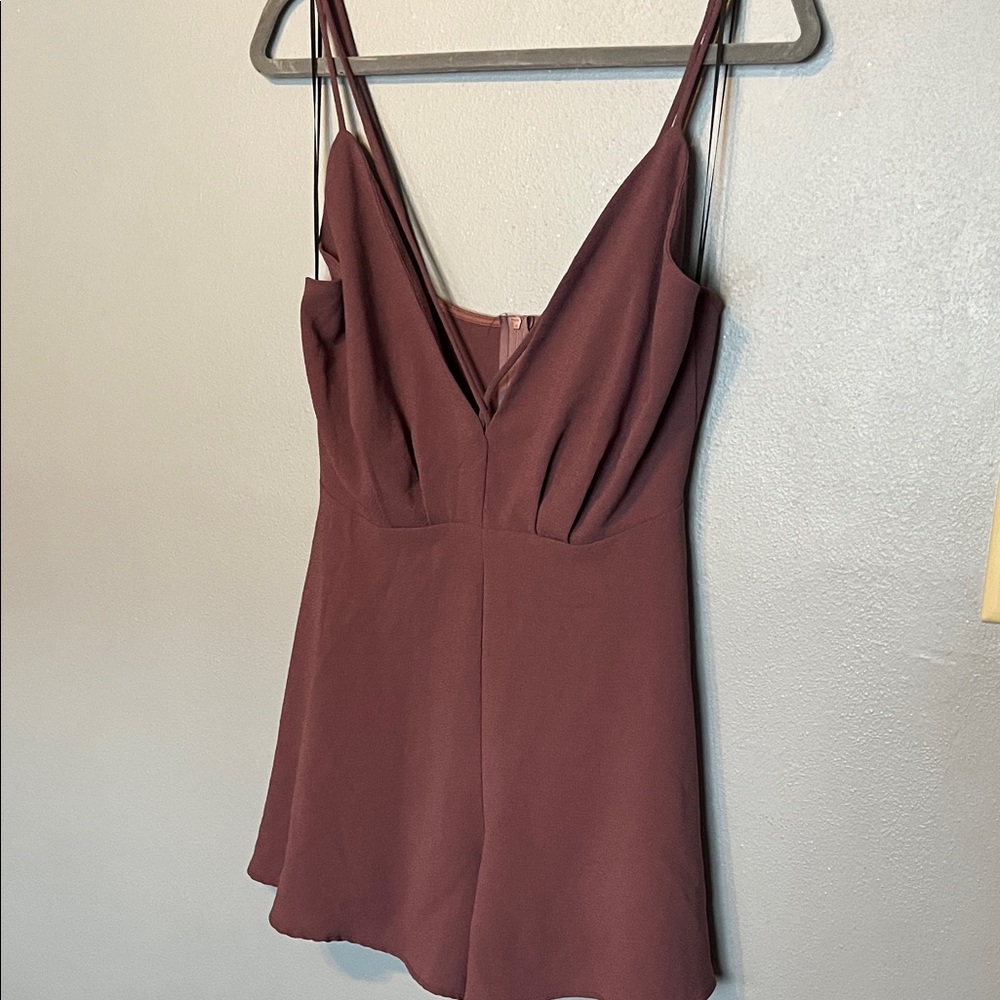 Women's Spaghetti Strap V-Neck Romper in Deep Mauve